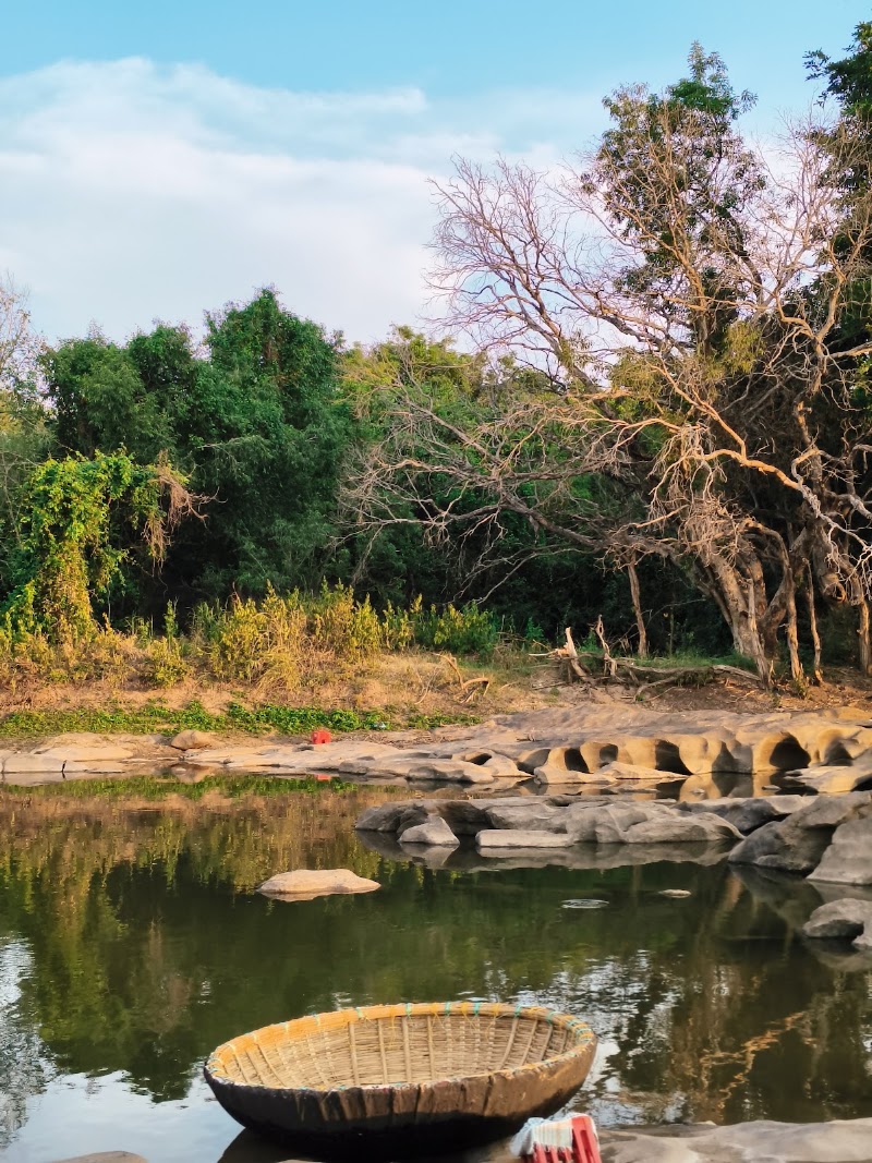 Coracle Ride Hampi TB river - Coracle Ride Hampi TB river Sanapur, Karnataka 583234, India