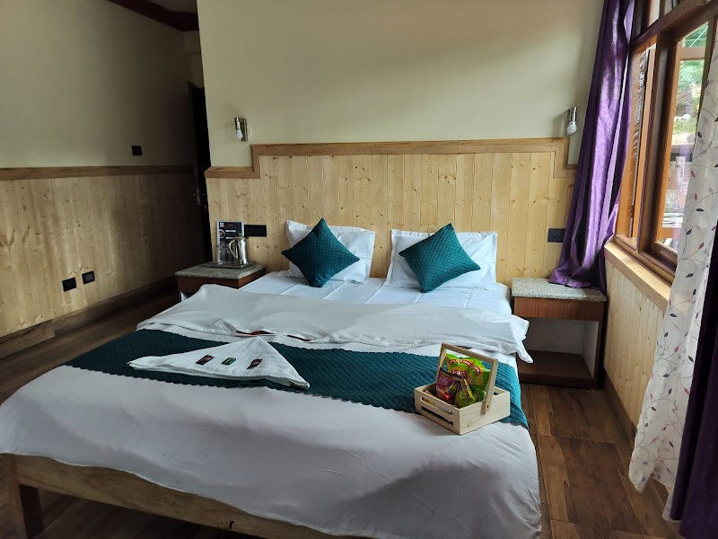 Hotel Red Cherry Pelling - Hotel Red Cherry Pelling Naku Chumbong, road, below petrol pump, Upper, Pelling, Pelling City, Sikkim 737113, India