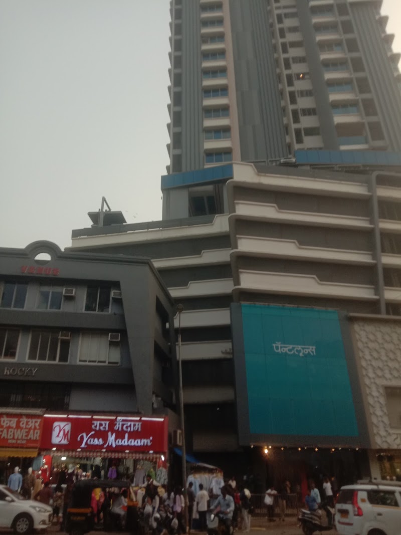 Fabwear menswear - Fabwear menswear Hill Rd, Ranwar, Bandra West, Mumbai, Maharashtra 400050, India