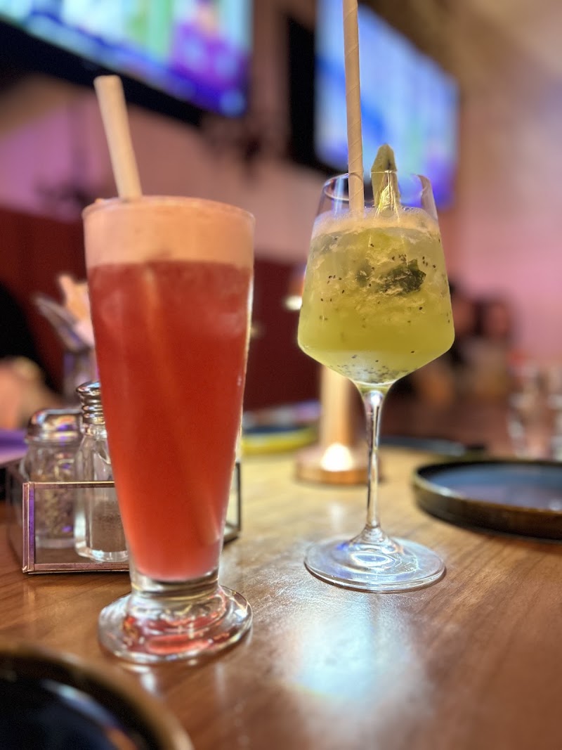 Te Amo Bistro and Bar [curated by Michelin starred Chef Suvir Saran] - Te Amo Bistro and Bar [curated by Michelin starred Chef Suvir Saran] IFC M3M, 106-107, Golf Course Ext Rd, Badshahpur, Sector 66, Gurugram, Haryana 122101, India