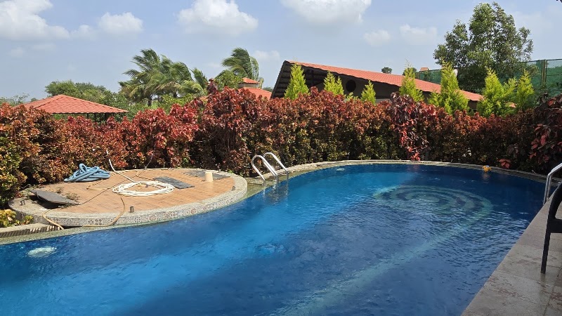 StayVista at Casa Del Verde | Luxury Villa with Private Pool in Nashik - StayVista at Casa Del Verde | Luxury Villa with Private Pool in Nashik, Gangapur Rd, near Dugaon fata, near fravashi International school, Nashik, Dugaon, Maharashtra 422203, India