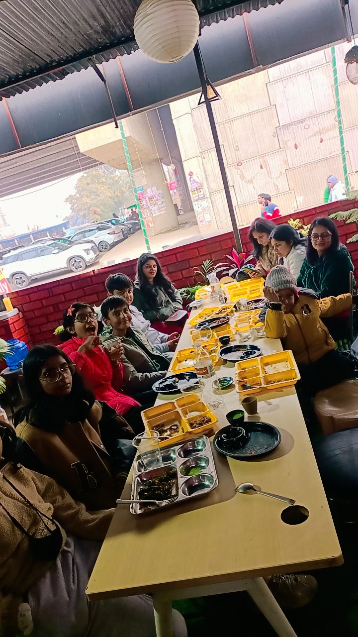 Choudhary Restaurant & Dhaba - Choudhary Restaurant & Dhaba Vill, Bhondsi, Gurugram, Haryana 122102, India