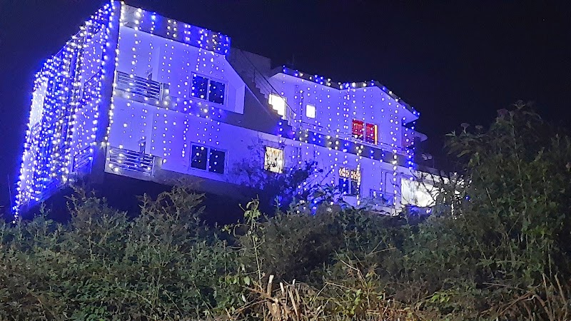 Modern Villa - Modern Villa near Bank of India Holiday Home, Davisdale, Bombay Castle, Ooty, Tamil Nadu 643001, India