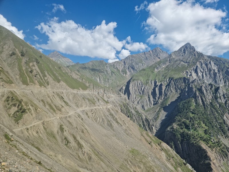 Zojila Pass (Zero Point) - Zojila Pass (Zero Point), 78W9+VXM, Sonamarg, Forest Block, 194102