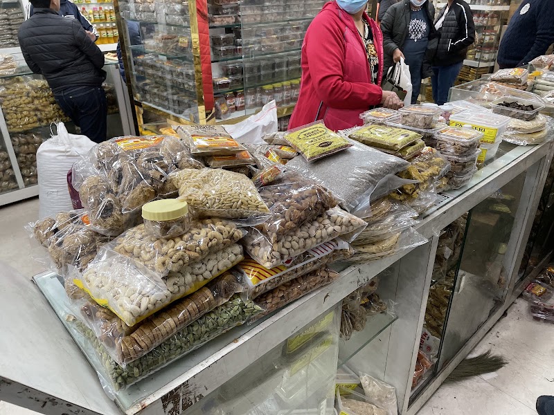 New Mahajan store since 1965 ( SG PRODUCT) best papad warian and masale shop in Amritsar - New Mahajan store since 1965 ( SG PRODUCT) best papad warian and masale shop in Amritsar, New Mahajan store, opp. Arya samaj mandir building, Katra Jaimal Singh, Kt. Jaimal Singh, Amritsar, Punjab 143006, India