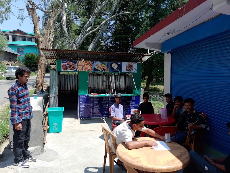 Birdie's Cafe Bir - Birdie's Cafe Bir, Birdies Cafe, Sansal - Bir Rd, Bir, Himachal Pradesh 176077, India