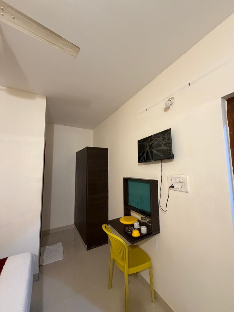 SM Stay Inn - SM Stay Inn 624, 1st E Cross Rd, Koramangala 8th Block, Koramangala, Bengaluru, Karnataka 560095, India