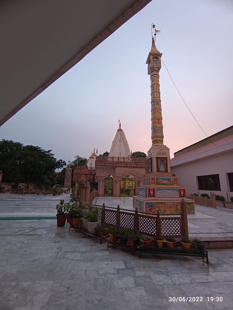 Shri Digambar Jain Mandir and Dharamshala - Shri Digambar Jain Mandir and Dharamshala, Ram Leela Maidan Sector, 27B, Sector 27, Chandigarh, 160019, India