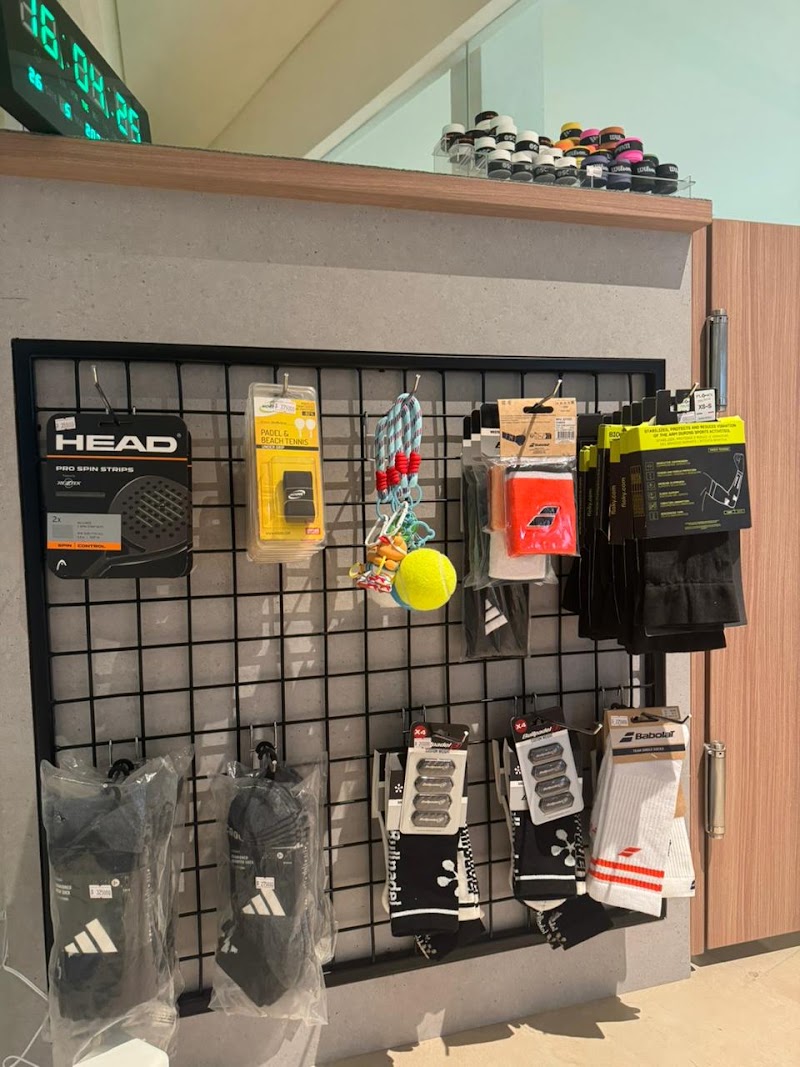 Pasar Padel Kalma - Pasar Padel Kalma Jl. Panjang No.20, RT.5/RW.1, Kedoya Sel., Kec. Kb. Jeruk, Jakarta, Daerah Khusus Ibukota Jakarta 11520, Indonesia