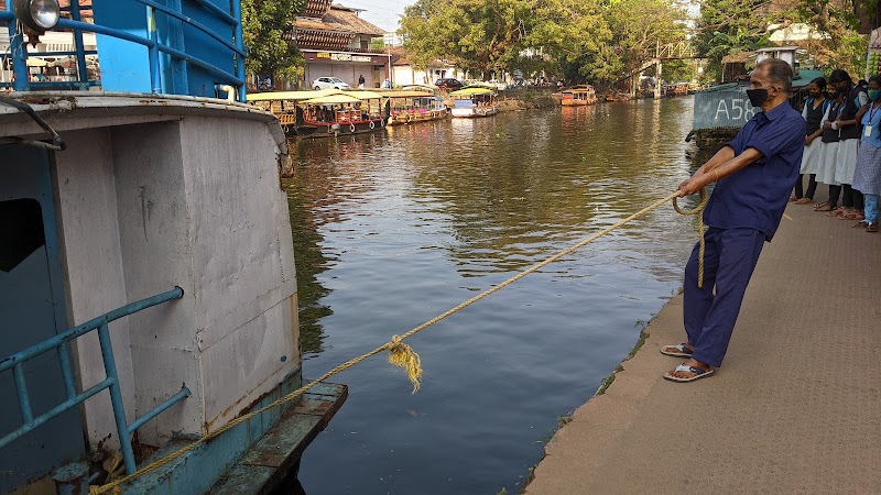 Bus Stand Jetty - Bus Stand Jetty, F8XX+X9J, Boat Jetty Rd, Mullakkal, Alappuzha, Kerala 688011, India