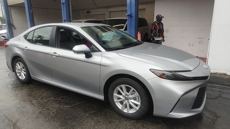 GO Rent A Car / Rent a Wreck - GO Rent A Car / Rent a Wreck 350 SW 25th St, Fort Lauderdale, FL 33315, USA