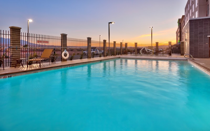 Hyatt Place St. George / Convention Center - Hyatt Place St. George / Convention Center, 1819 S 120 E, St. George, UT 84790, USA