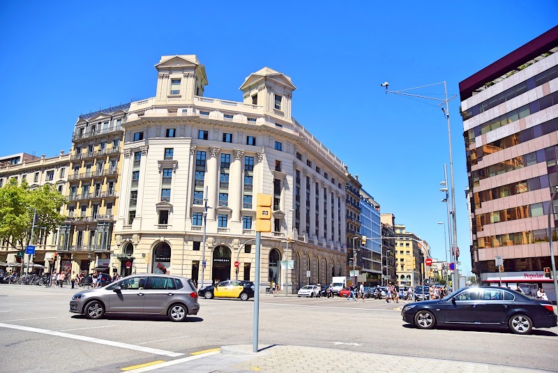 Barcelona Sotheby's International Realty - Real Estate - Barcelona Sotheby's International Realty - Real Estate P.º de Gracia, 41, 2º 1º Casa, Eixample, 08007 Amatller, Barcelona, Spain