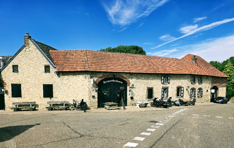 Herberg de Bernardushoeve - Herberg de Bernardushoeve Mingersborg 20-22, 6367 JX Voerendaal, Netherlands