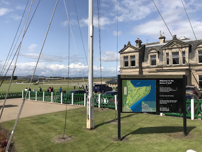 Old Course - Old Course, W Sands Rd, St Andrews KY16 9XL, UK