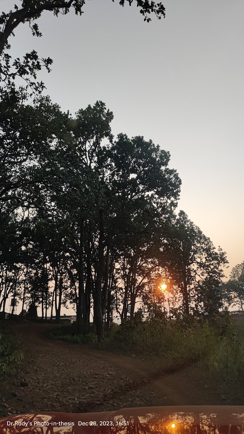 FOREST CAFETERIA and RESTAURANT - FOREST CAFETERIA and RESTAURANT, F7GF+GR, Netarhat, Jharkhand 835218, India