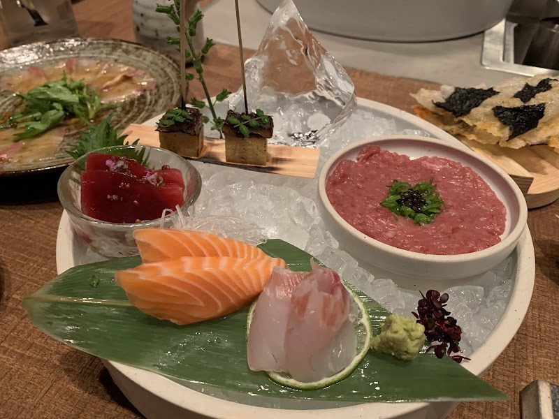 ROKA Dubai - ROKA Dubai The Opus by Omniyat Level 1 - الخليج التجاري - دبي - United Arab Emirates