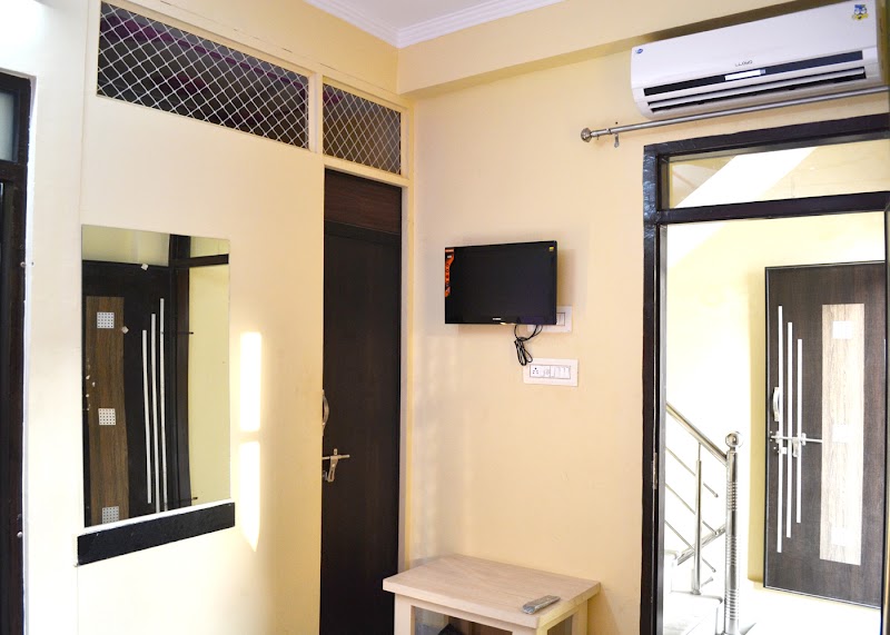 Dev Holiday Home - Dev Holiday Home, 11, Ranthambore Cir, Patel Nagar, Adinath Nagar, Sawai Madhopur, Rajasthan 322001, India