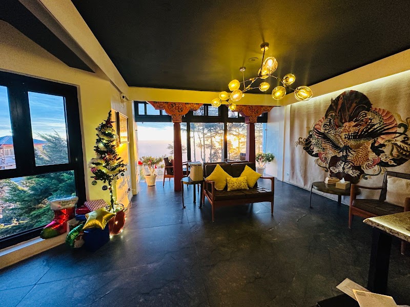 Pema Thang Guest house & Restaurant