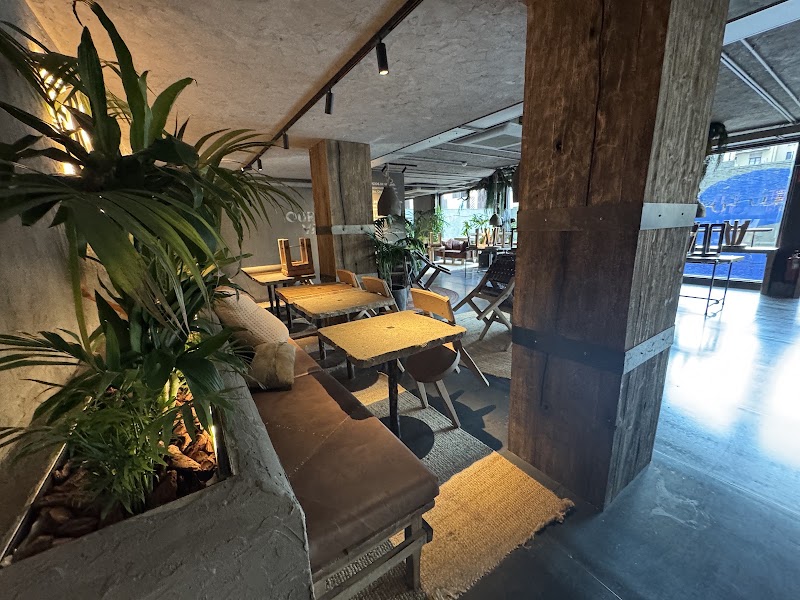 Honest Greens Arc de Triomf - Honest Greens Arc de Triomf Av. de Vilanova, 3, Eixample, 08018 Barcelona, Spain