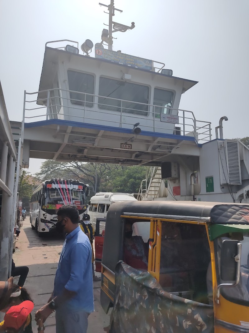 Vypin Fort Kochi RORO Service Jetty - Vypin Fort Kochi RORO Service Jetty, X6FV+GRQ, Fort Vypin, Puthuvype, Kochi, Keralam 682508, India