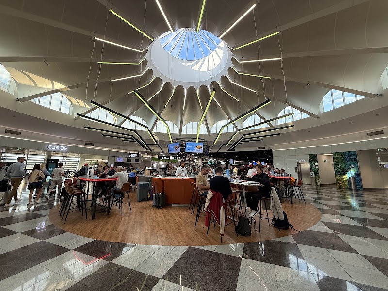 Vienna International Airport - Vienna International Airport 1300 Schwechat, Austria