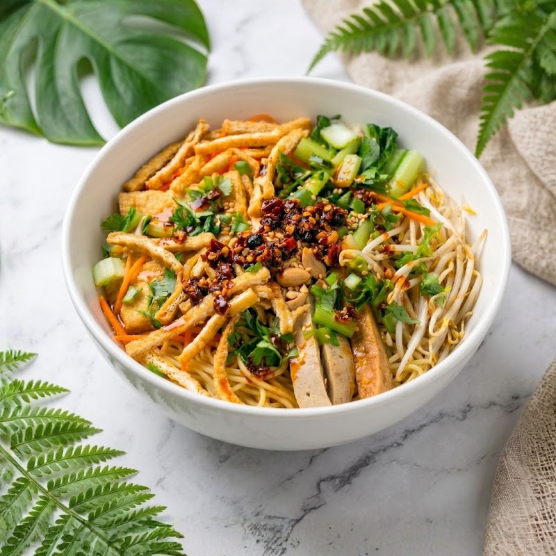 Veggie Saigon - Veggie Saigon 76 Thủ Khoa Huân, An Hải, Đà Nẵng 50000, Vietnam
