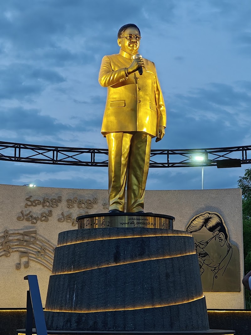 SPB Statue