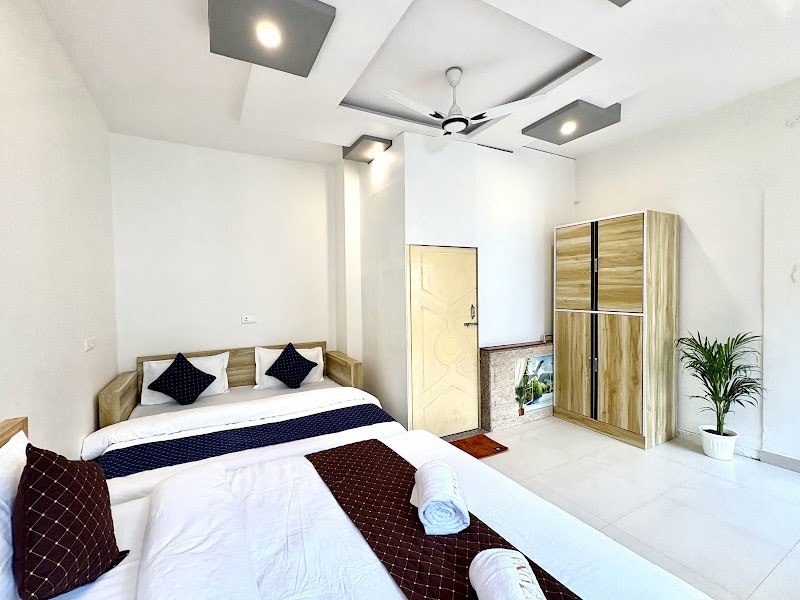 Zuna Stayz Tapovan - Rishikesh - Zuna Stayz Tapovan - Rishikesh Zuna Stayz, Balaknath Rd, near AYM School, Upper Tapovan, Tapovan, Rishikesh, Uttarakhand 249192, India