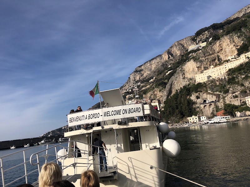 Alicost Ticket-Office Capri-Ischia-Procida - Alicost Ticket-Office Capri-Ischia-Procida, Molo Cassone, 84011, Via Lungomare dei Cavalieri, 74, 84011 Amalfi SA, Italy
