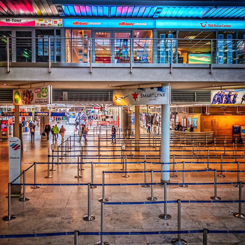 Nuremberg Airport - Nuremberg Airport Flughafenstraße 100, 90411 Nürnberg-Nordwestliche Außenstadt, Germany