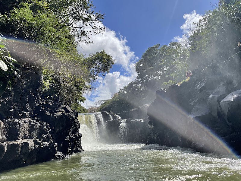 Tino Boats 5 island tour & Catamaran Ile aux cerfs - Tino Boats 5 island tour & Catamaran Ile aux cerfs Route Royale, Le Maho MU, Trou d'Eau Douce 42208, Mauritius