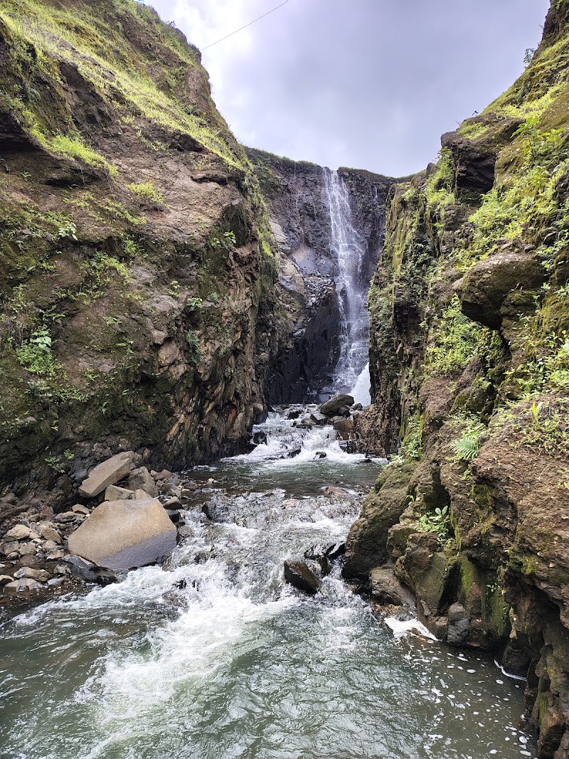 Saputara giri waterfall - Saputara giri waterfall HQF4+GM, Saputara, Gujarat 394720, India