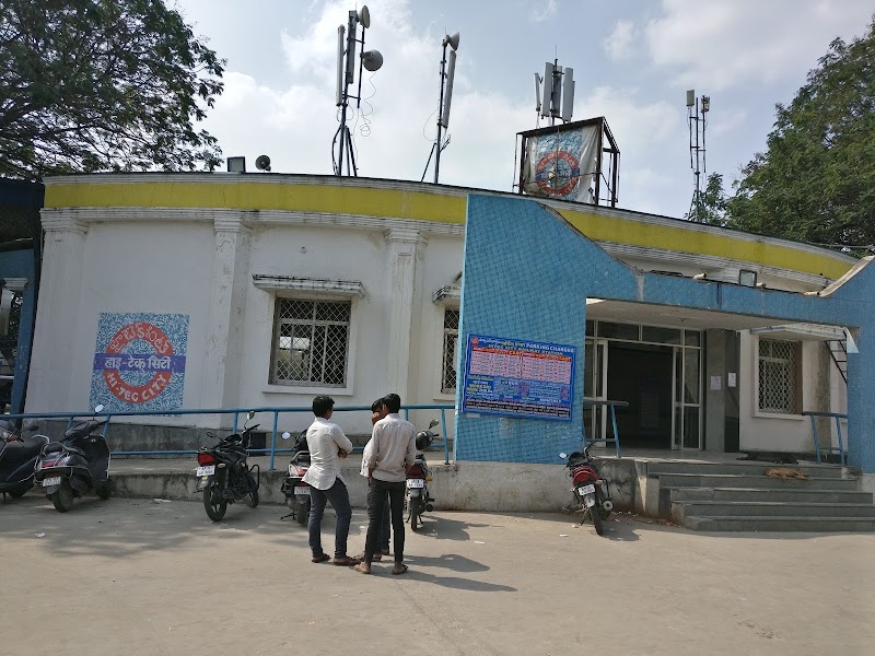 Hi-Tech City - Hi-Tech City, Hitech City station Foot Over Bridge, Izzathnagar, Hyderabad, Telangana 500072, India