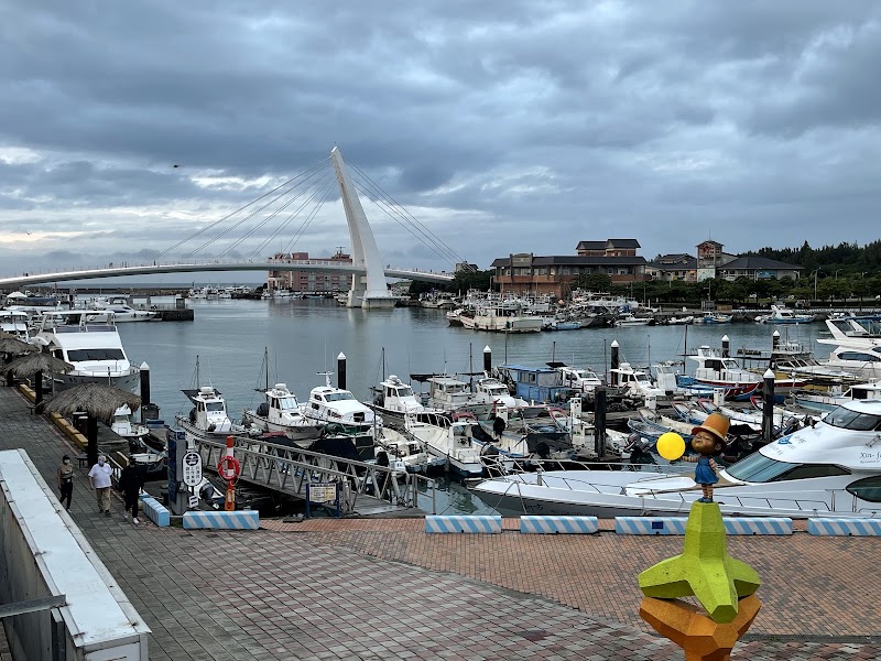 Tamsui Fisherman's Wharf - Tamsui Fisherman's Wharf, Guanhai Rd, Shalun Village, Tamsui District, New Taipei City, Taiwan 251