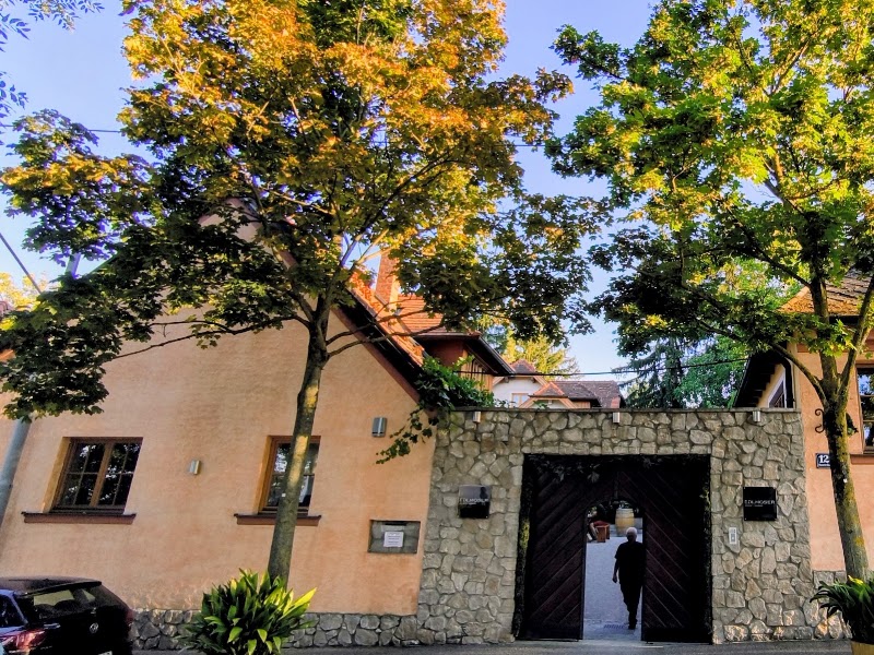 Edlmoser Vineyard & Winery - Edlmoser Vineyard & Winery, Maurer Lange G. 123, 1230 Wien, Austria