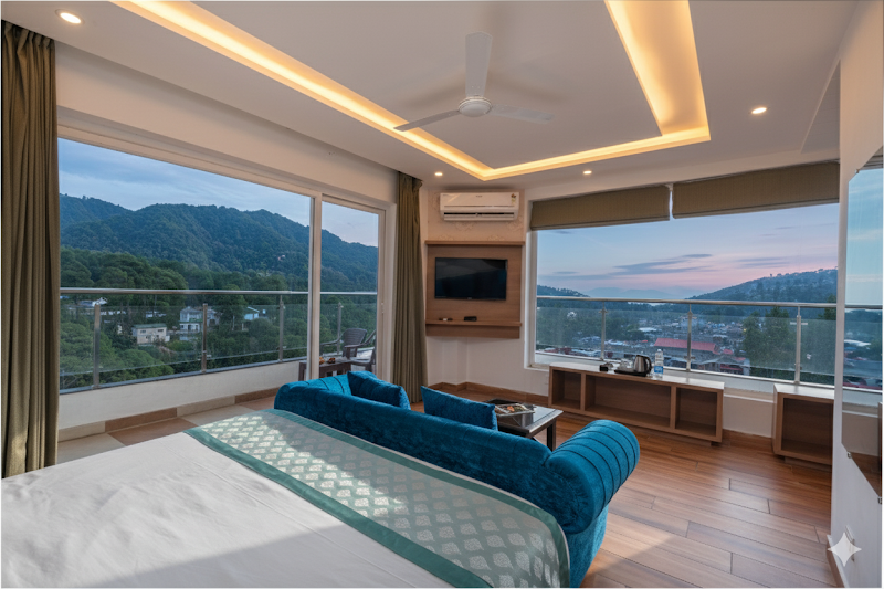 Hotel Moonglade, Dalhousie - Hotel Moonglade, Dalhousie, near Yog Manav Vikas Trust, Pukhri, Banikhet, Dalhousie, Himachal Pradesh 176303, India