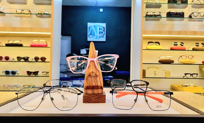 AB Eye Care Optical & Clinic - AB Eye Care Optical & Clinic, titlagarh Highway, near Durga mandap, Palace Line, Balangir, Odisha 767001, India