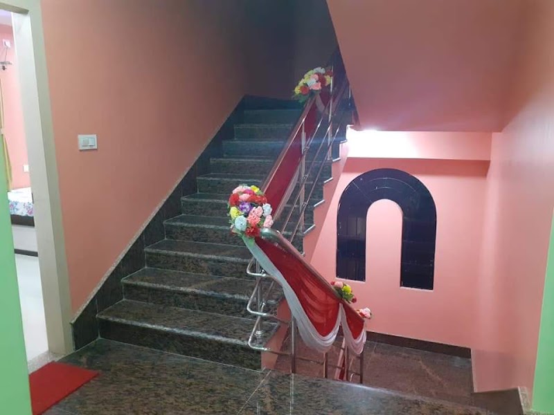 Kalpana lodge cum restrurent - Kalpana lodge cum restrurent bhabesh petrol pump, VIP Rd, PCRA Colony, Siliguri, Dabgram, West Bengal 734004, India