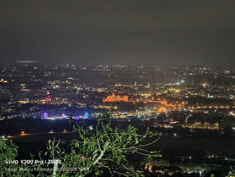 Mysore View Point - Mysore View Point, 7MJH+QCQ, Chamundi Hill, Chamundibetta, Karnataka 570010, India