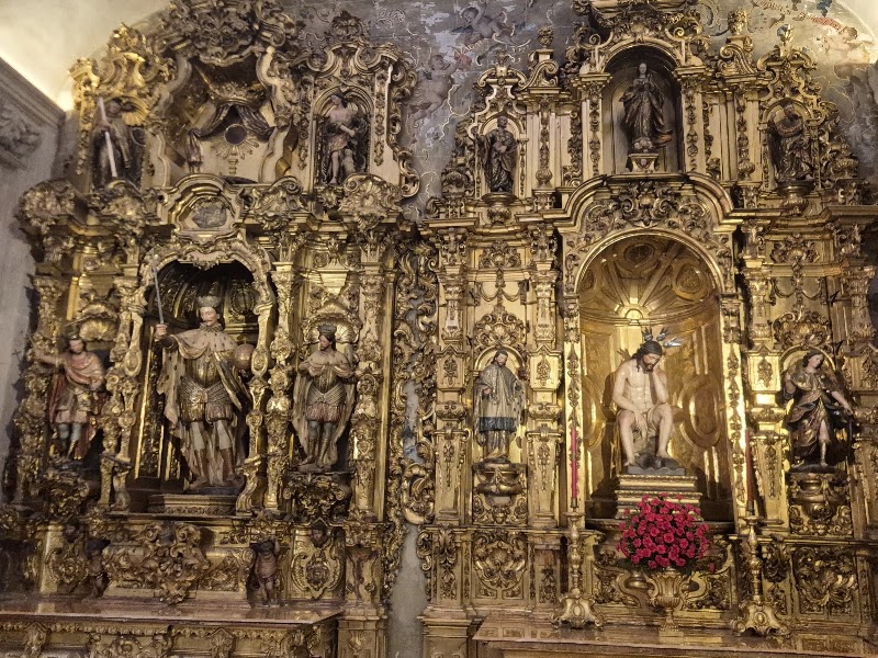 Iglesia Colegial del Divino Salvador - Iglesia Colegial del Divino Salvador Pl. del Salvador, 3, Casco Antiguo, 41004 Sevilla, Spain