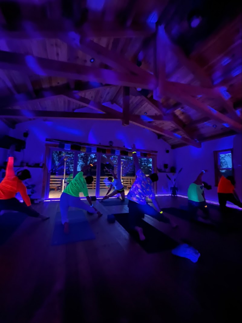 The Zen Cove Studio - The Zen Cove Studio, 974 View Ridge Dr, Oak Harbor, WA 98277, USA