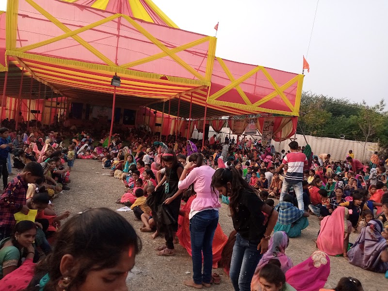 Shidh Muni Kalua Baba Mandir - Shidh Muni Kalua Baba Mandir, X5P9+37R, Nagraudi, Chhattisgarh 495004, India