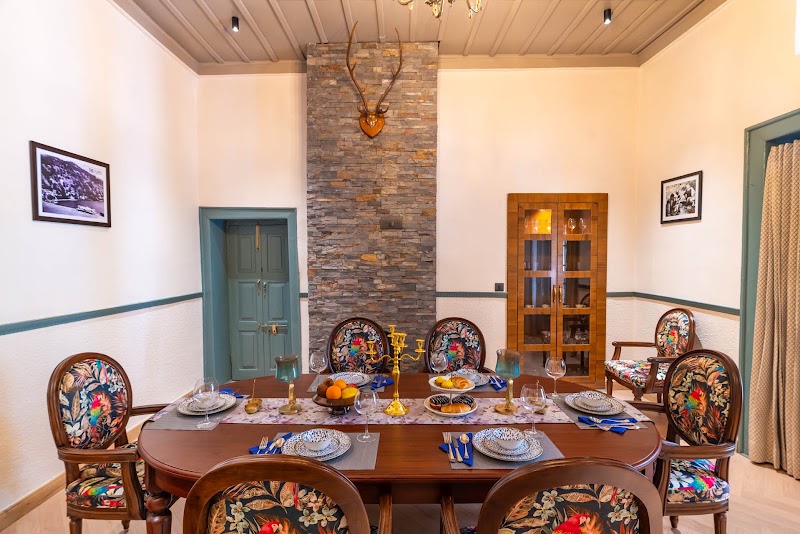 StayVista at The Emily Chalet - StayVista at The Emily Chalet The Emily Chalet, Ayarpatta, Naina Range, Nainital, Uttarakhand 263001, India