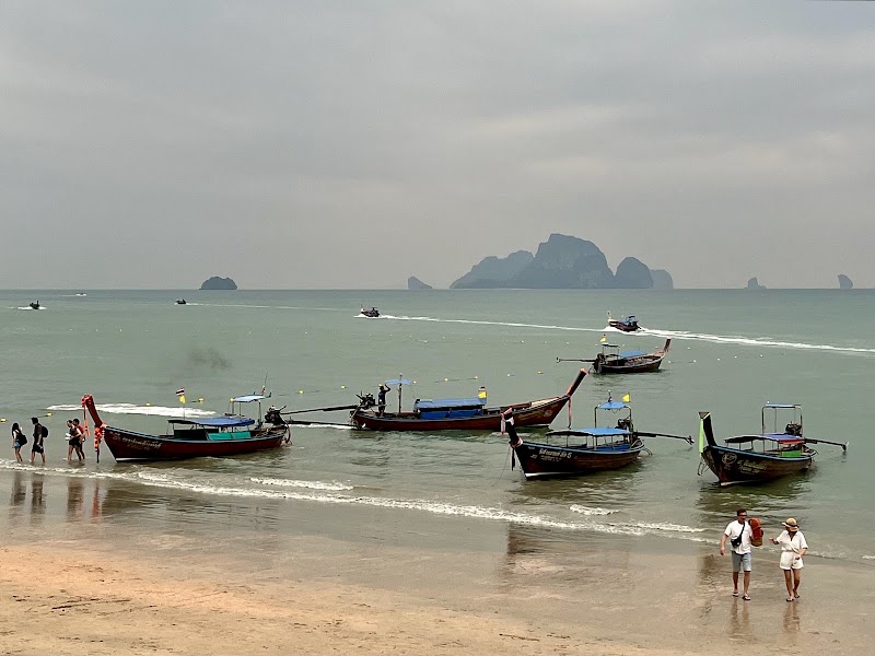 Ao Nang beach - Ao Nang beach 2RJC+GM7, Ao Nang, Mueang Krabi District, Krabi 81180, Thailand