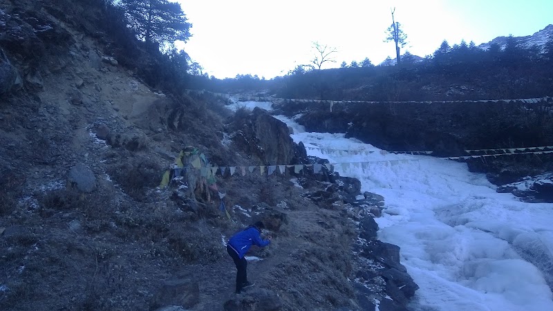 Zero Point Waterfall - Zero Point Waterfall, FM83+CM, Men-Rongong, Sikkim 737116, India