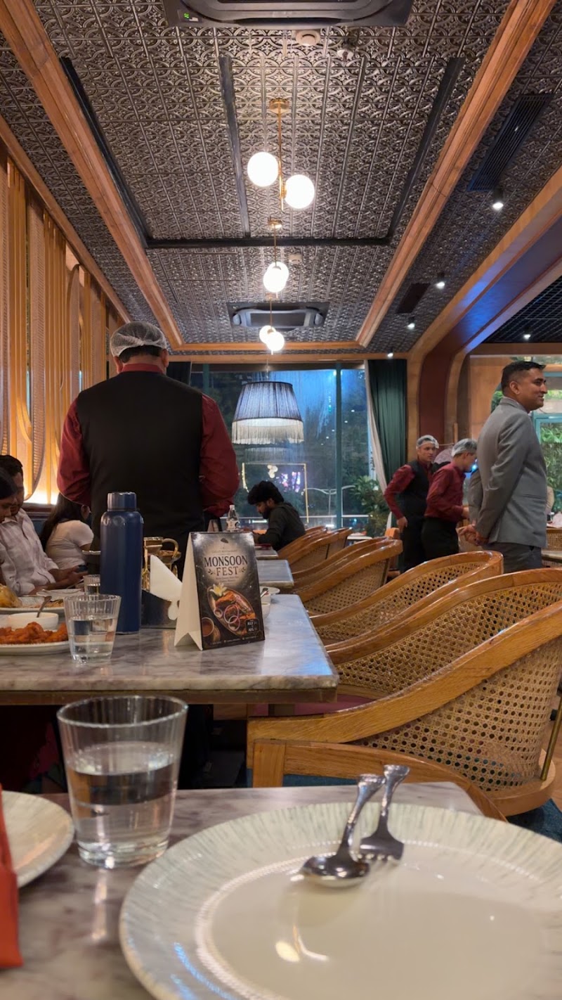 Gulati Restaurant, Gurugram - Gulati Restaurant, Gurugram A Block, Mega Mall Gurgaon, Dt Mega Mall, Golf Course Road Upper Ground Floor, Sector 28, DLF Phase 1, Gurugram, Haryana 122002, India