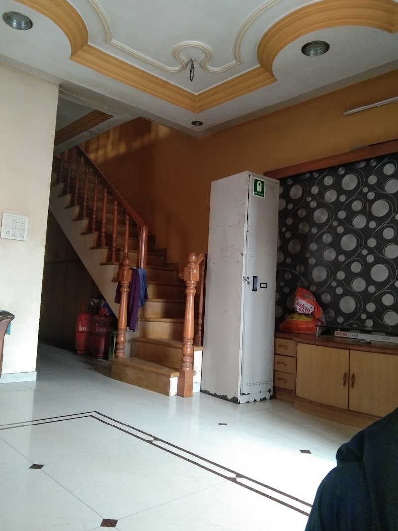 Comfort stay paying guest - Comfort stay paying guest, Post office street, Bhaikakanagar, Thaltej, Ahmedabad, Gujarat 380059, India
