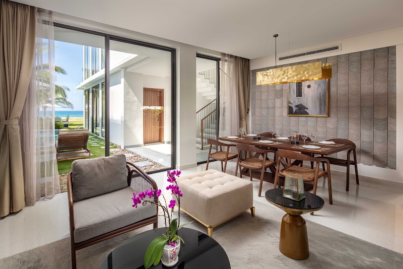 Royal Beachfront Villas & Spa Danang - A Luxury Lifestyle Resort - Royal Beachfront Villas & Spa Danang - A Luxury Lifestyle Resort, Dien Ban Dong, Da Nang 560000, Vietnam