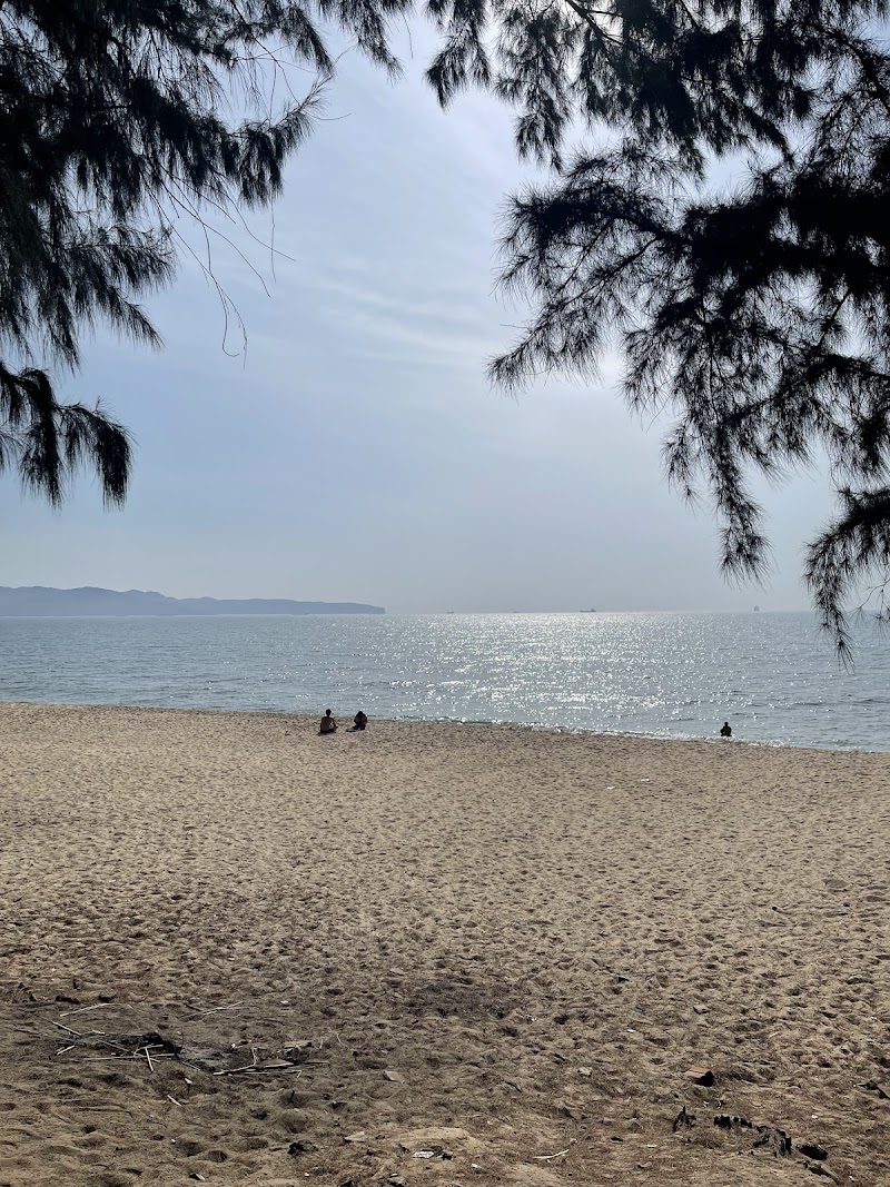 Bãi biển Hàn Mạc Tử - Bãi biển Hàn Mạc Tử, P6F8+QR2 Công viên Nhân Ái, khu vực 2, Quy Nhơn Nam, Gia Lai, Vietnam